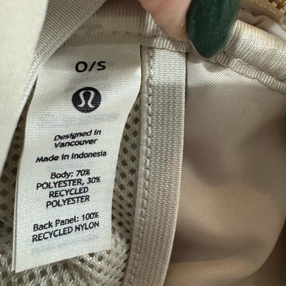 lululemon athletica Cream Crossbody Belt Bag - Picture 8 of 16
